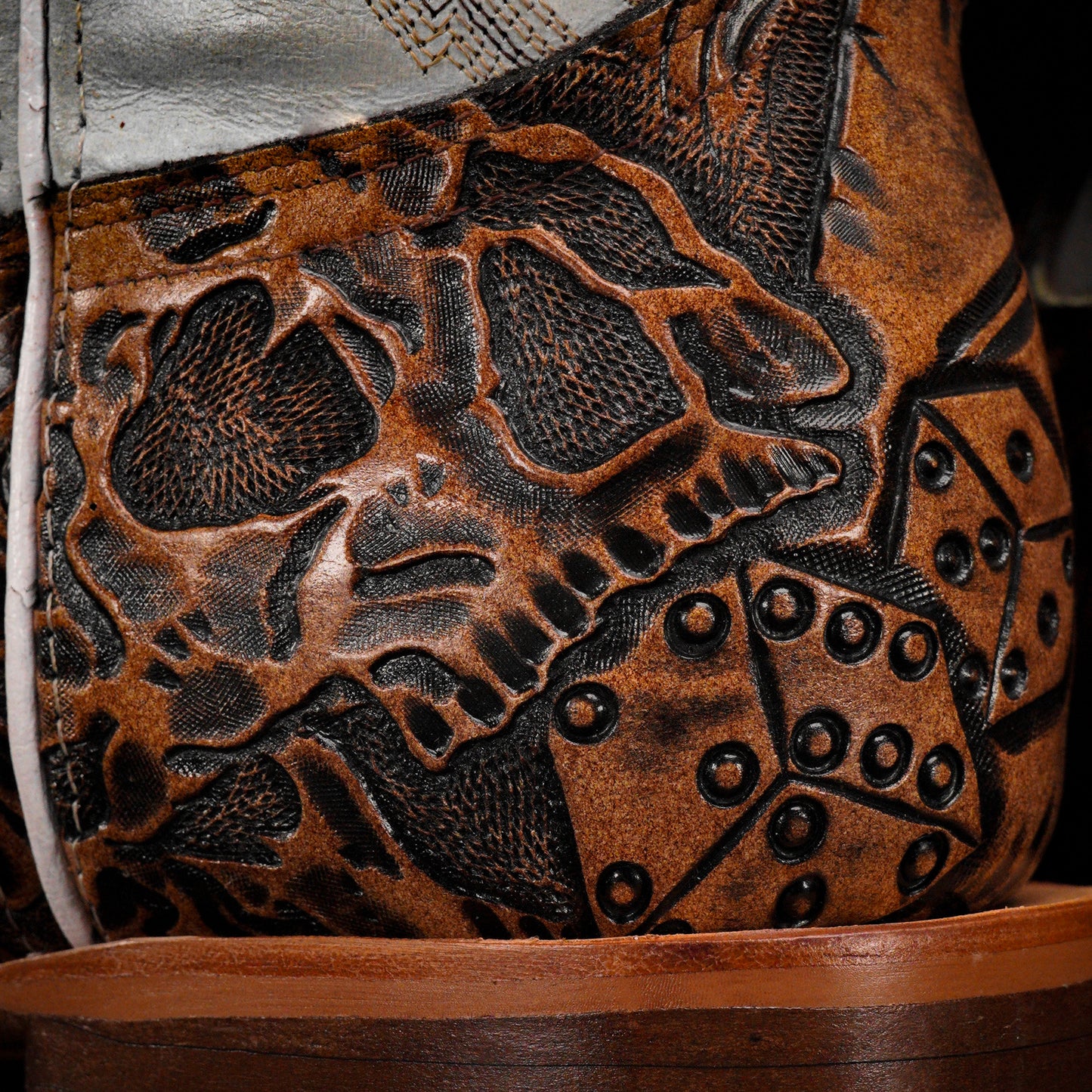 “The Dead Man’s Hand” Classic Cowboy Boots – Square Toe