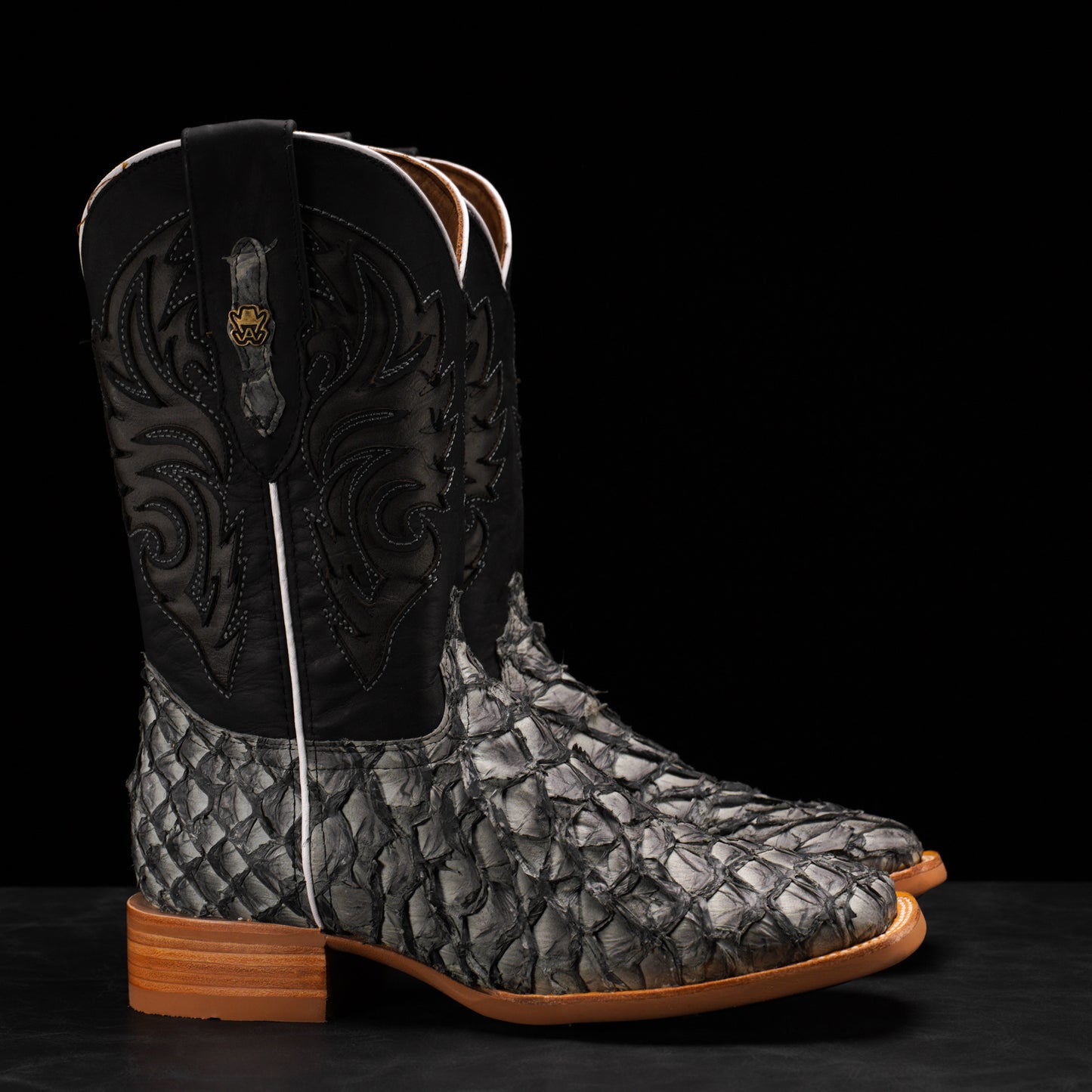 Authentic Gray Pirarucu Boots – Square Toe